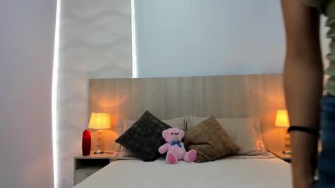 Snapshot of laia_cruz chatting on October 22, 2025, 7:02 pm Laia Cruz online show from October 22, 2025, 7:02 pm