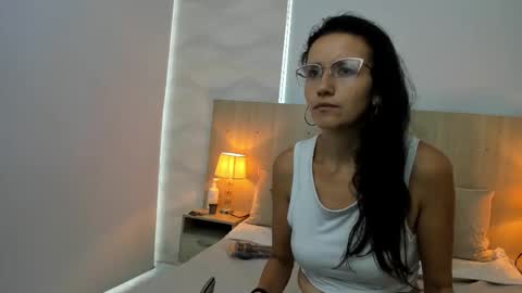 Snapshot of laia_cruz chatting on November 9, 2025, 7:01 pm Laia Cruz online show from November 9, 2025, 7:01 pm