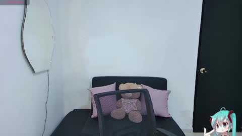 Snapshot of laila_addison chatting on January 19, 2025, 6:00 pm laila online show from January 19, 2025, 6:00 pm