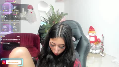 laila_angel online show from December 8, 2024, 7:54 pm