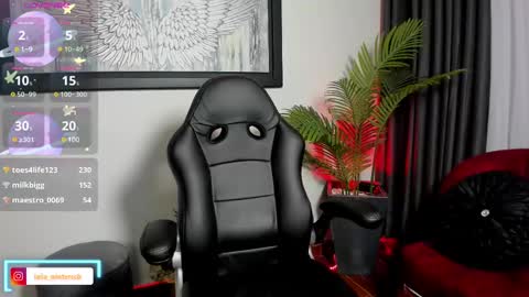 laila_angel online show from March 4, 2025, 8:13 am