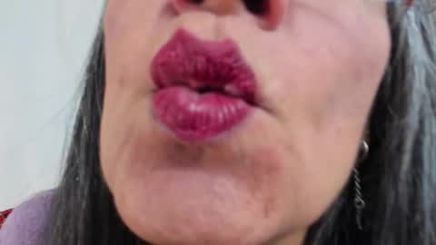 Snapshot of lailacastillomilf chatting on December 14, 2025, 12:54 pm Lailacastillo online show from December 14, 2025, 12:54 pm