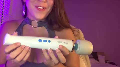 Snapshot of laineylifts chatting on January 6, 2026, 3:21 am Lainey online show from January 6, 2026, 3:21 am