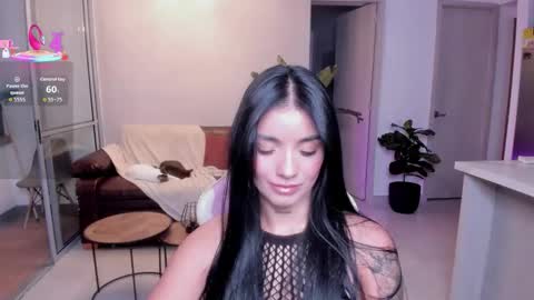 Snapshot of laira_scott chatting on October 14, 2025, 11:49 pm Laira online show from October 14, 2025, 11:49 pm