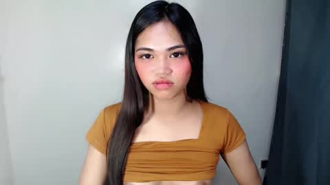 laire online show from May 18, 2026, 9:04 am