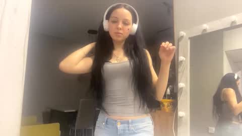 Snapshot of lakishaamini chatting on November 24, 2025, 11:10 am Emily online show from November 24, 2025, 11:10 am