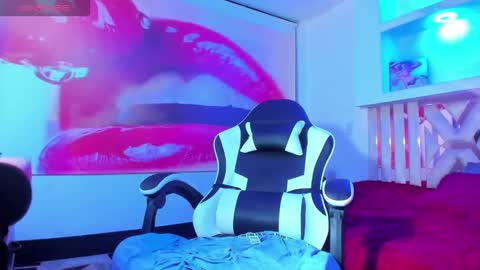 Lala clark online show from September 26, 2025, 12:53 pm