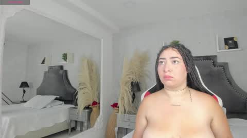lalabunny01 online show from May 1, 2026, 4:28 am