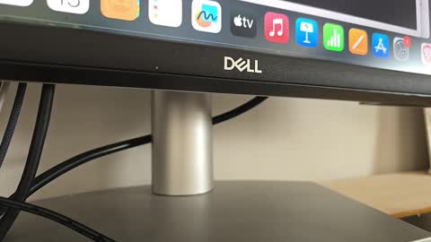 Luna online show from January 15, 2026, 12:32 pm