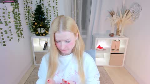 Laly online show from January 9, 2025, 4:39 pm