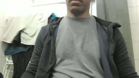 lamanta72 online show from November 3, 2025, 7:42 am