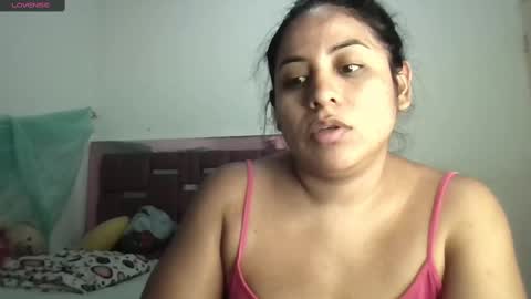 Snapshot of lamaravilla08 chatting on February 23, 2025, 7:17 pm Mara online show from February 23, 2025, 7:17 pm