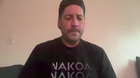 lampin1 online show from November 14, 2025, 5:44 pm