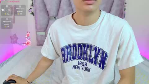 Lana online show from November 16, 2025, 10:32 am