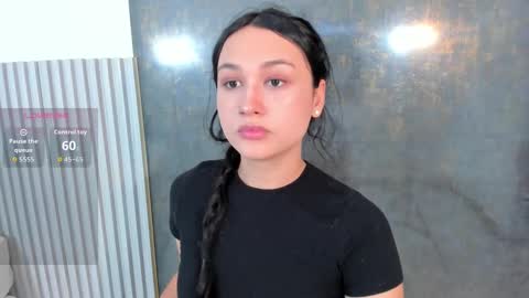 Lana online show from November 28, 2025, 8:00 pm