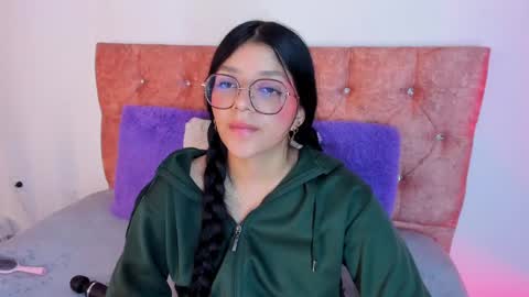 ... .          . ... online show from February 12, 2025, 3:05 pm