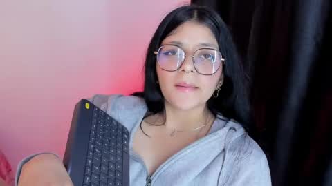 ... .          . ... online show from March 5, 2025, 3:07 pm