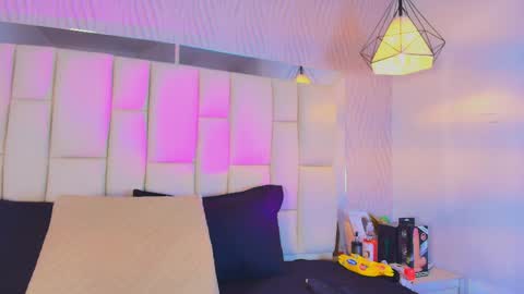 Vanessa  online show from June 1, 2026, 12:07 pm