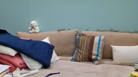 Lana online show from November 17, 2025, 9:31 pm