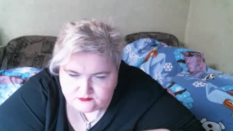 lanacat555 online show from February 7, 2025, 5:29 pm