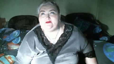lanacat555 online show from February 22, 2025, 6:30 pm