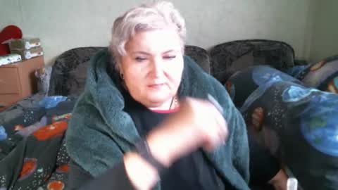 lanacat555 online show from February 8, 2026, 7:45 am