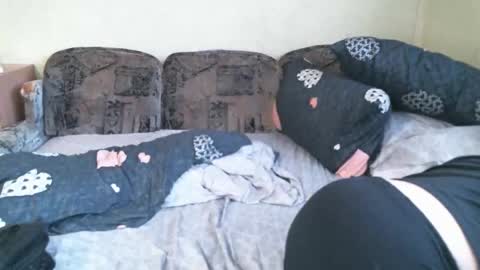 lanacat555 online show from April 1, 2026, 3:53 pm