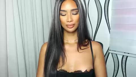 Lana online show from January 2, 2025, 1:27 am