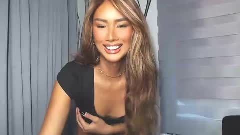 Lana online show from February 3, 2025, 4:04 am