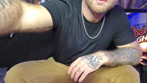 Snapshot of lancehardwood222 chatting on January 17, 2025, 1:25 am LANCE online show from January 17, 2025, 1:25 am