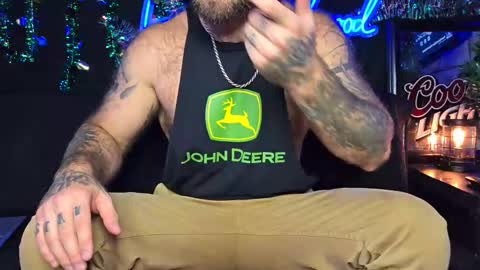 Snapshot of lancehardwood222 chatting on November 18, 2025, 1:11 am LANCE online show from November 18, 2025, 1:11 am