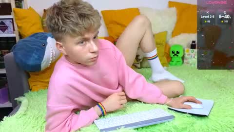 Snapshot of landel_boy chatting on March 21, 2026, 5:16 pm Lanny online show from March 21, 2026, 5:16 pm