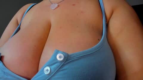 Lanna online show from October 30, 2025, 12:56 am