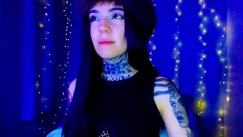 LANNIE   online show from January 7, 2026, 1:08 am