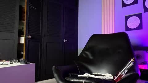 la paisita  online show from January 30, 2025, 9:04 am