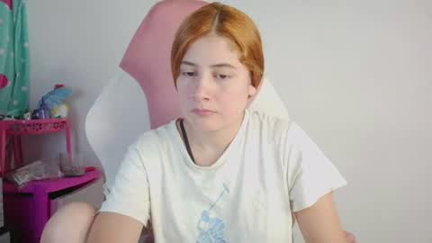 Snapshot of lara_aisha chatting on July 14, 2026, 2:05 am LARA online show from July 14, 2026, 2:05 am