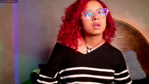 lara_curly online show from March 31, 2026, 10:26 am