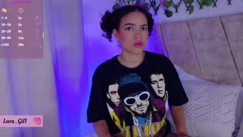 Lara Gill online show from September 15, 2025, 1:22 pm