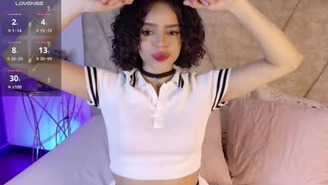 Lara Gill online show from December 20, 2025, 8:05 pm