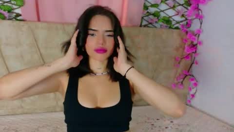 Lara Gill online show from February 27, 2026, 8:31 pm