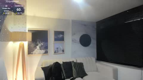 Lara Madisson online show from March 11, 2025, 5:49 am