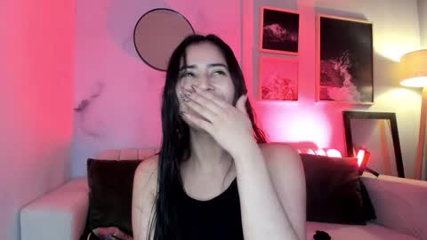 Snapshot of lara_madisson chatting on February 4, 2026, 5:13 am Lara Madisson online show from February 4, 2026, 5:13 am