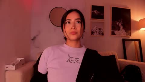 Snapshot of lara_madisson chatting on February 17, 2026, 5:48 am Lara Madisson online show from February 17, 2026, 5:48 am