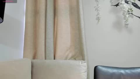      700  200   online show from November 16, 2025, 12:00 pm