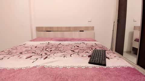 Lara online show from January 10, 2025, 8:18 am