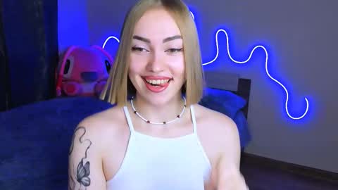 LaraKrein lk online show from September 23, 2025, 1:36 pm