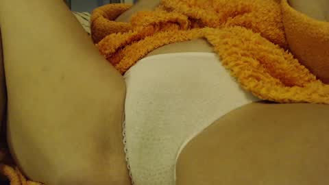 laralhotr online show from December 20, 2024, 9:17 pm