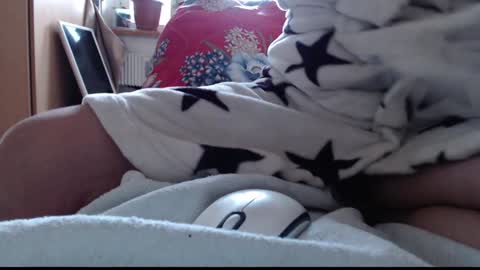 laralhotr online show from January 22, 2025, 7:14 am