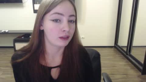 Snapshot of laralianna chatting on December 9, 2024, 4:37 pm Laralianna online show from December 9, 2024, 4:37 pm