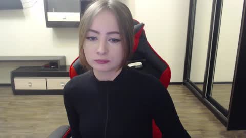 Snapshot of laralianna chatting on January 4, 2025, 5:58 pm Laralianna online show from January 4, 2025, 5:58 pm